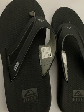 Reef Black and Gray Men's Sandal